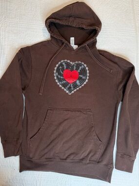 Sabrina Carpenter Emails I Can't Send Tour Vinyl Heart Hoodie Brown Small